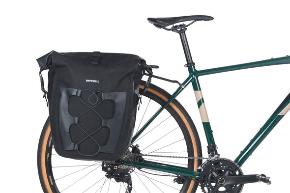 18259 Basil Navigator Waterproof L MIK studs singl