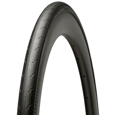 700 x 28 Hutchinson Challenger Folding Tyre