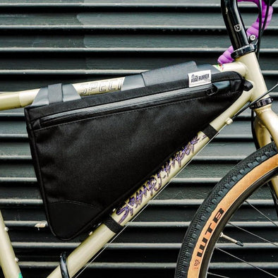 ROADRUNNER FULL FRAME WEDGE BAG