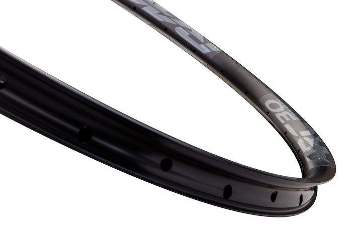 RACE FACE ARC OFFSET 30 29 IN BLACK RIM RACE FACE ARC OFFSET 30 29 IN BLACK RIM